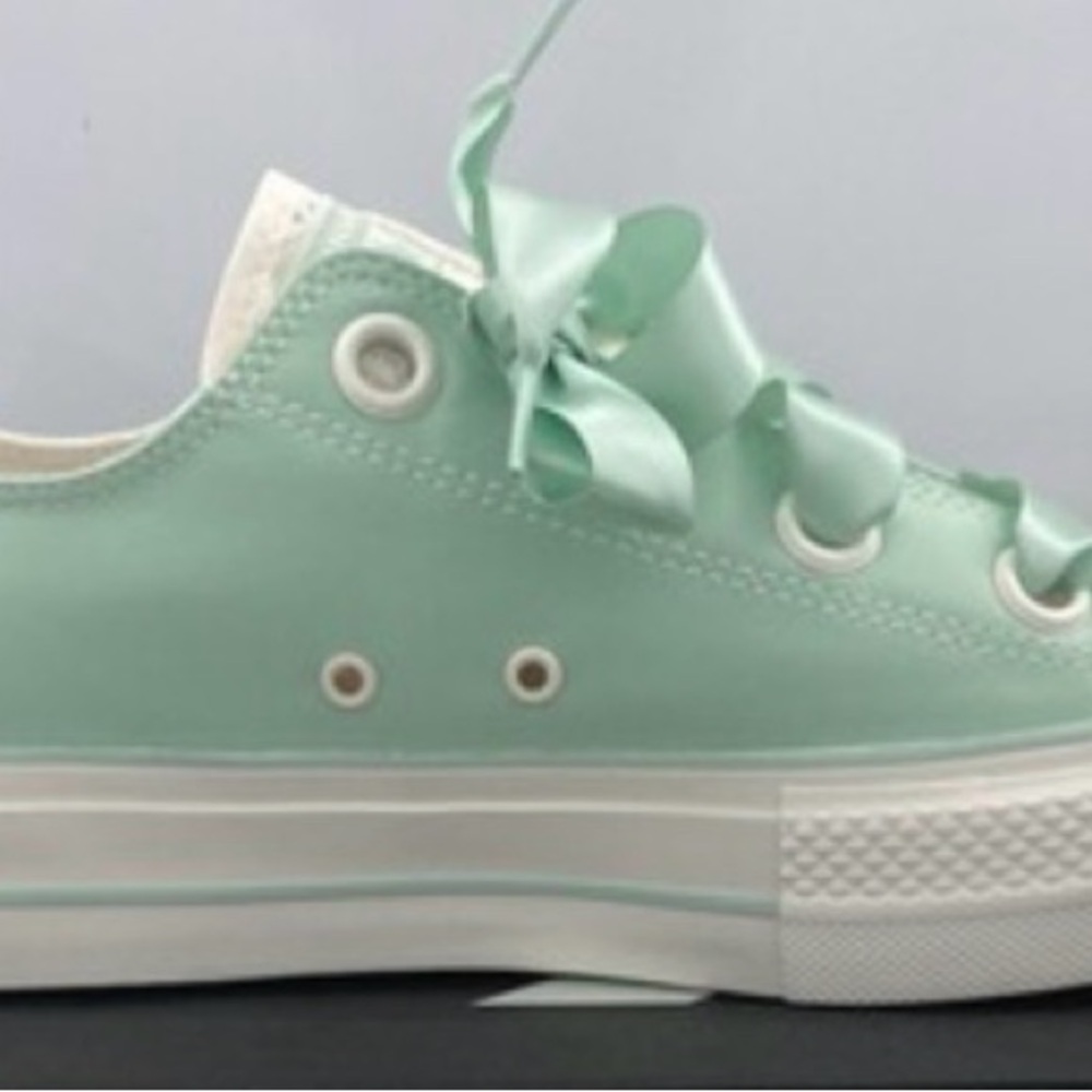 Converse Women's Chuck Taylor All Star Lift OX Shoes Sticky Aloe/Egret Size 7.5